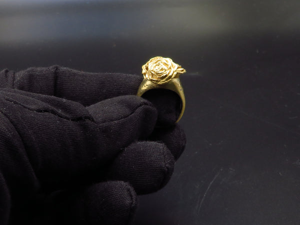 Rose Signet ring - Statement jewelry - Gold Vermeil